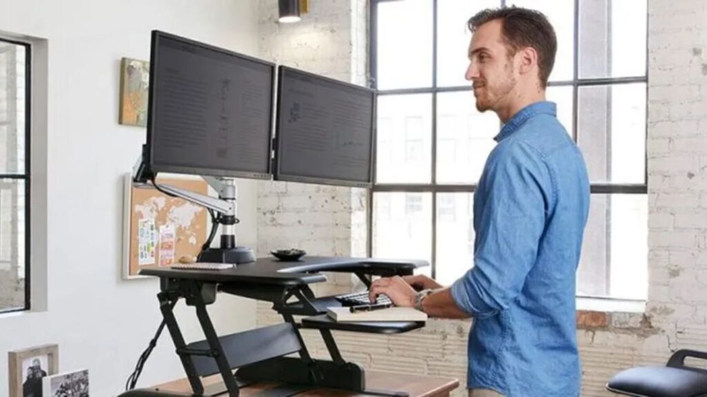 Creating a Healthier Workplace: The Benefits of Incorporating Office-Friendly Exercises