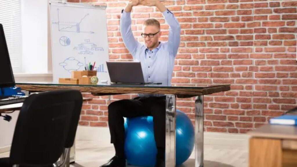 Creating a Healthier Workplace: The Benefits of Incorporating Office-Friendly Exercises