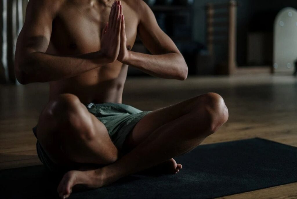 Revolutionizing Fitness: The Benefits of Integrating Yoga into Gym Routines